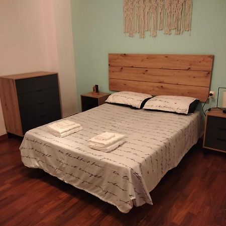 Delsan Apartment Линарес Екстериор снимка