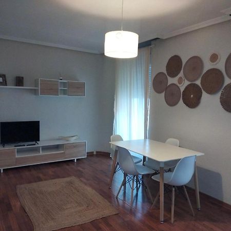 Delsan Apartment Линарес Екстериор снимка