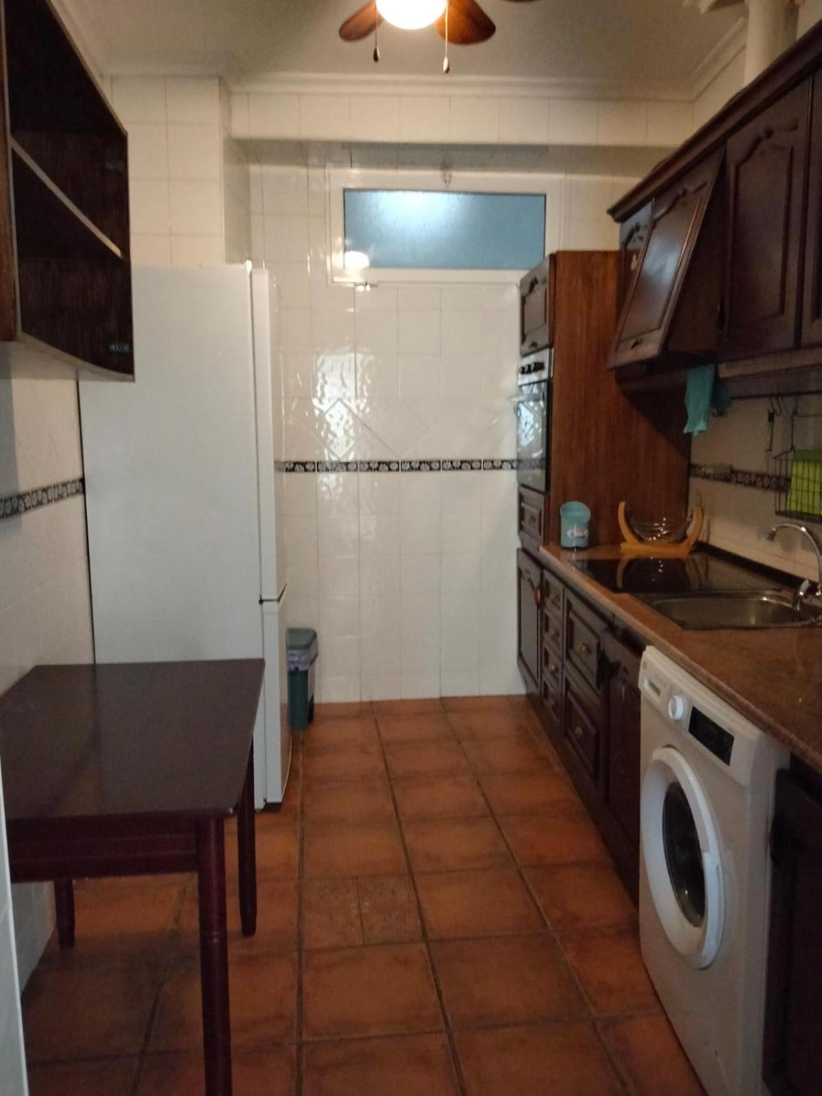 Delsan Apartment Линарес Екстериор снимка