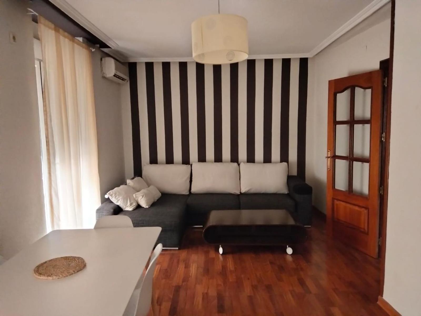 Delsan Apartment Линарес Екстериор снимка