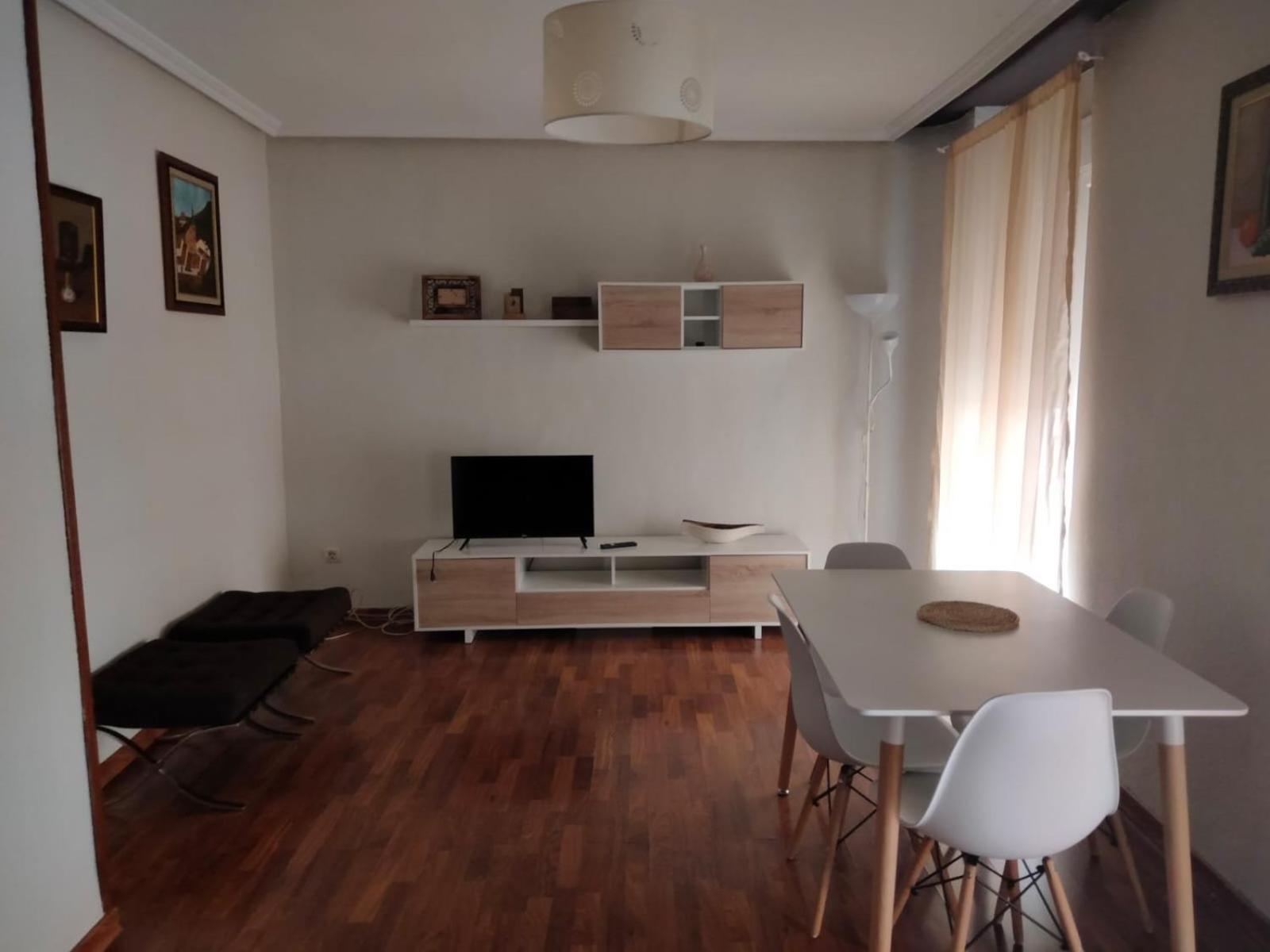 Delsan Apartment Линарес Екстериор снимка