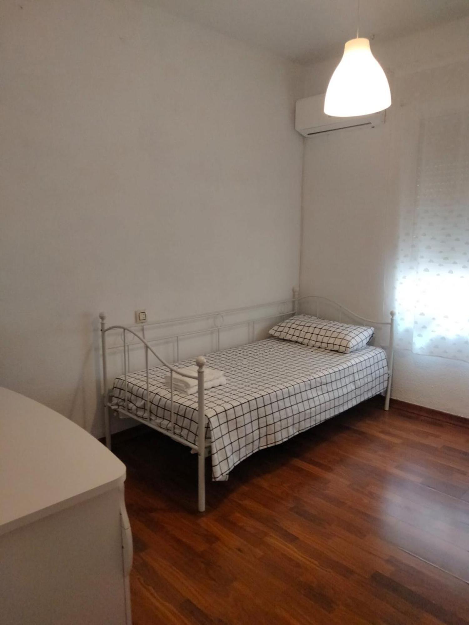 Delsan Apartment Линарес Екстериор снимка